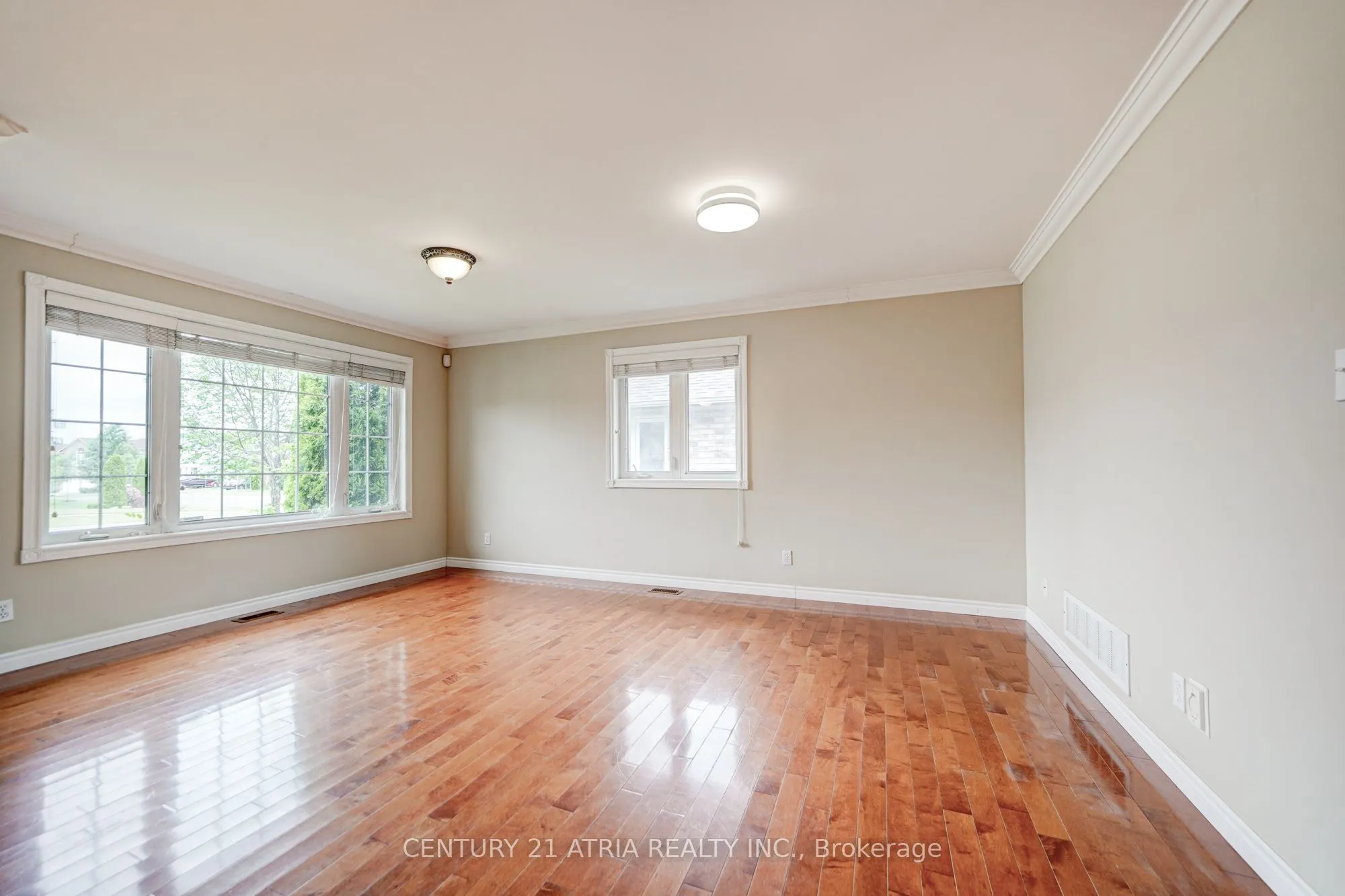 1654 Ravenwood Drive