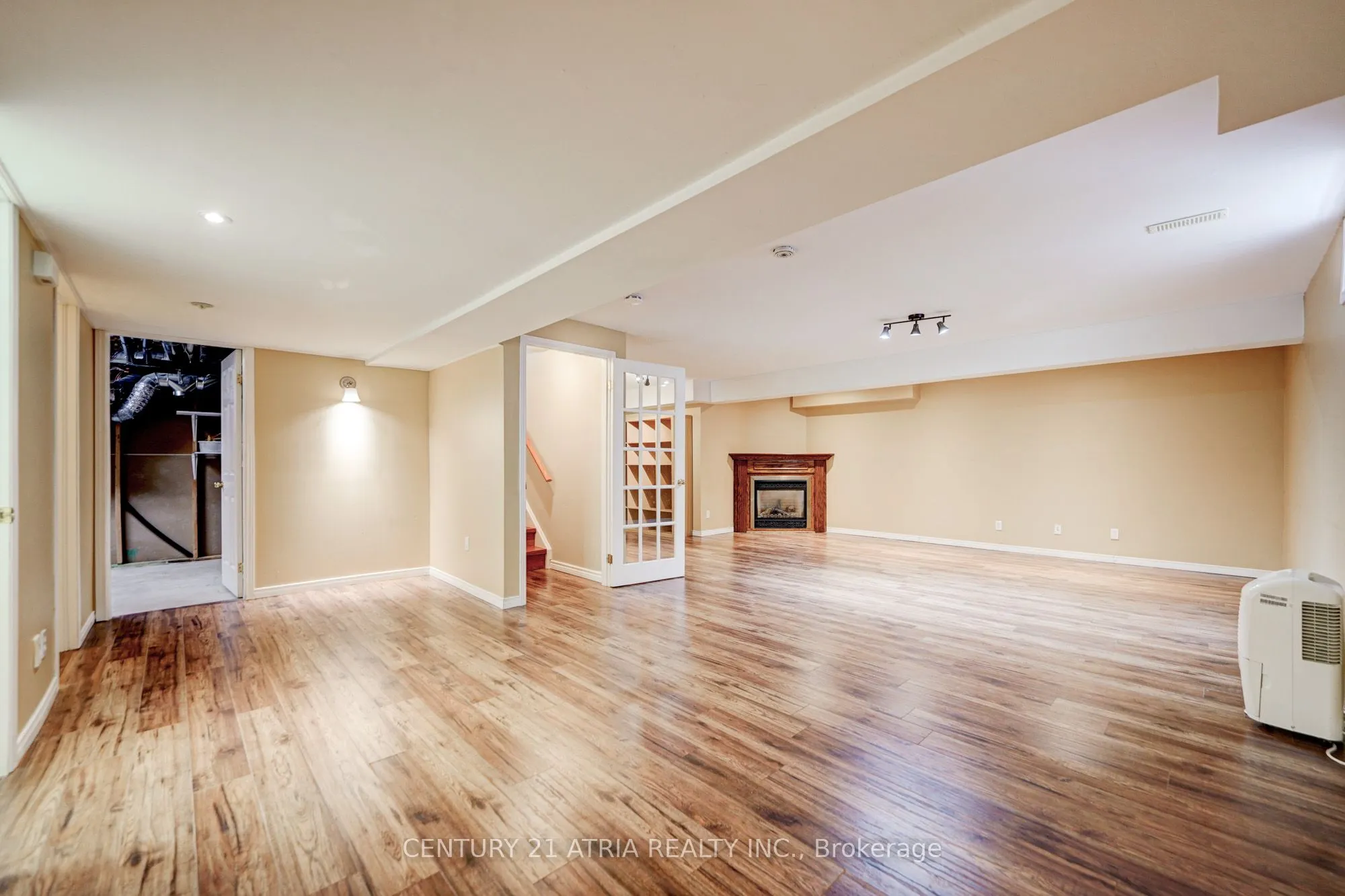 1654 Ravenwood Drive