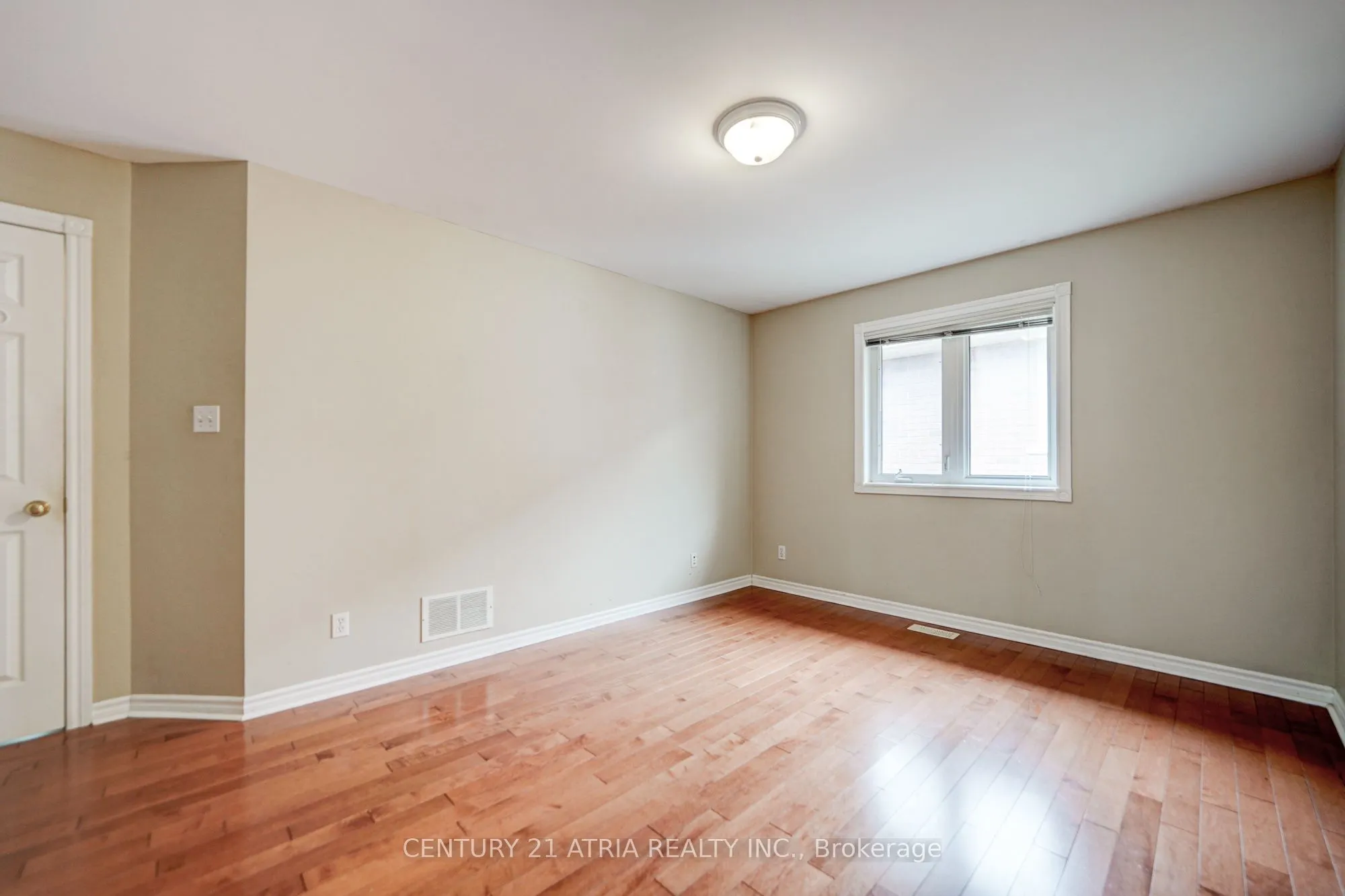 1654 Ravenwood Drive