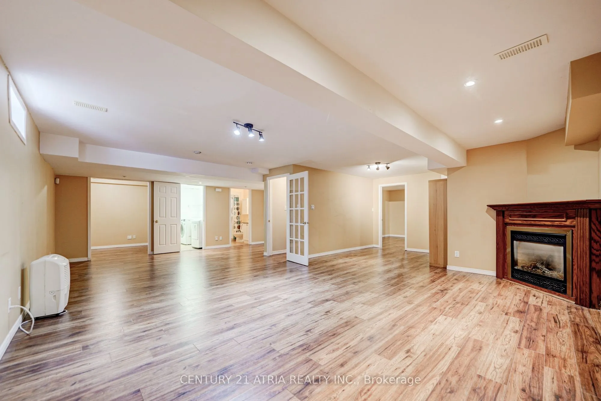 1654 Ravenwood Drive