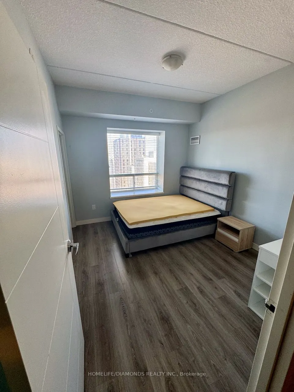 318 SPRUCE Street, #1705