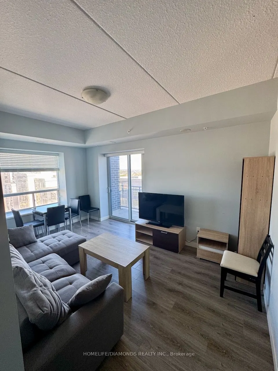 318 SPRUCE Street, #1705