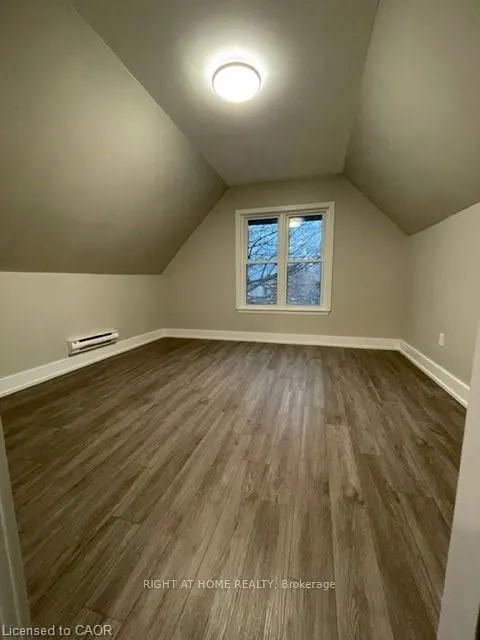 526 King Street E, #4