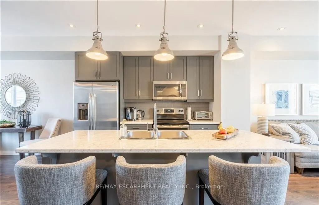 15 Pierre Trudeau Lane