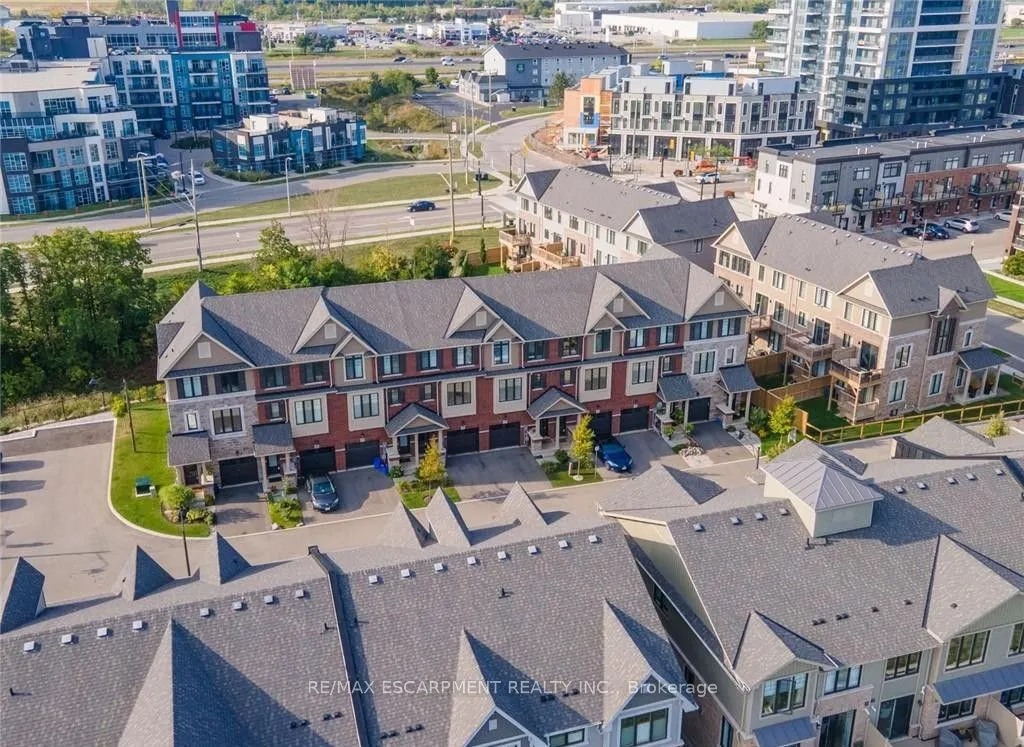 15 Pierre Trudeau Lane