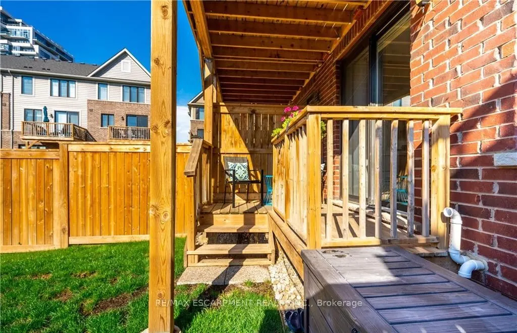 15 Pierre Trudeau Lane