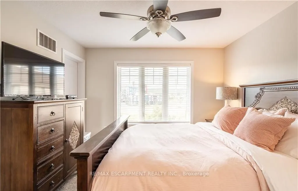 15 Pierre Trudeau Lane