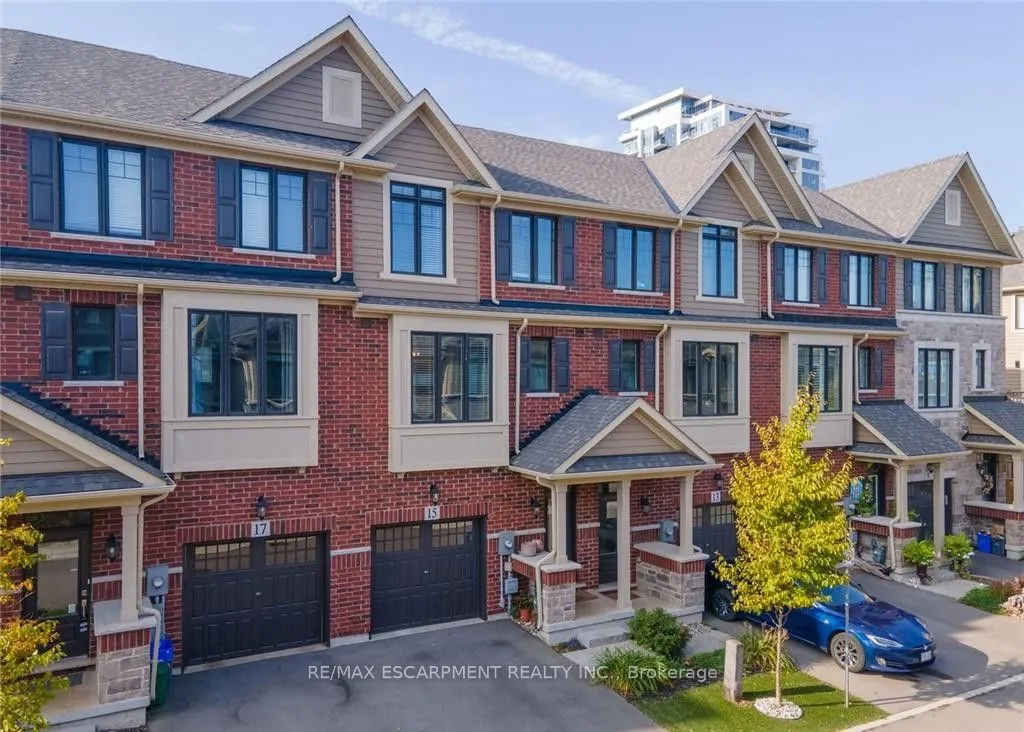 15 Pierre Trudeau Lane