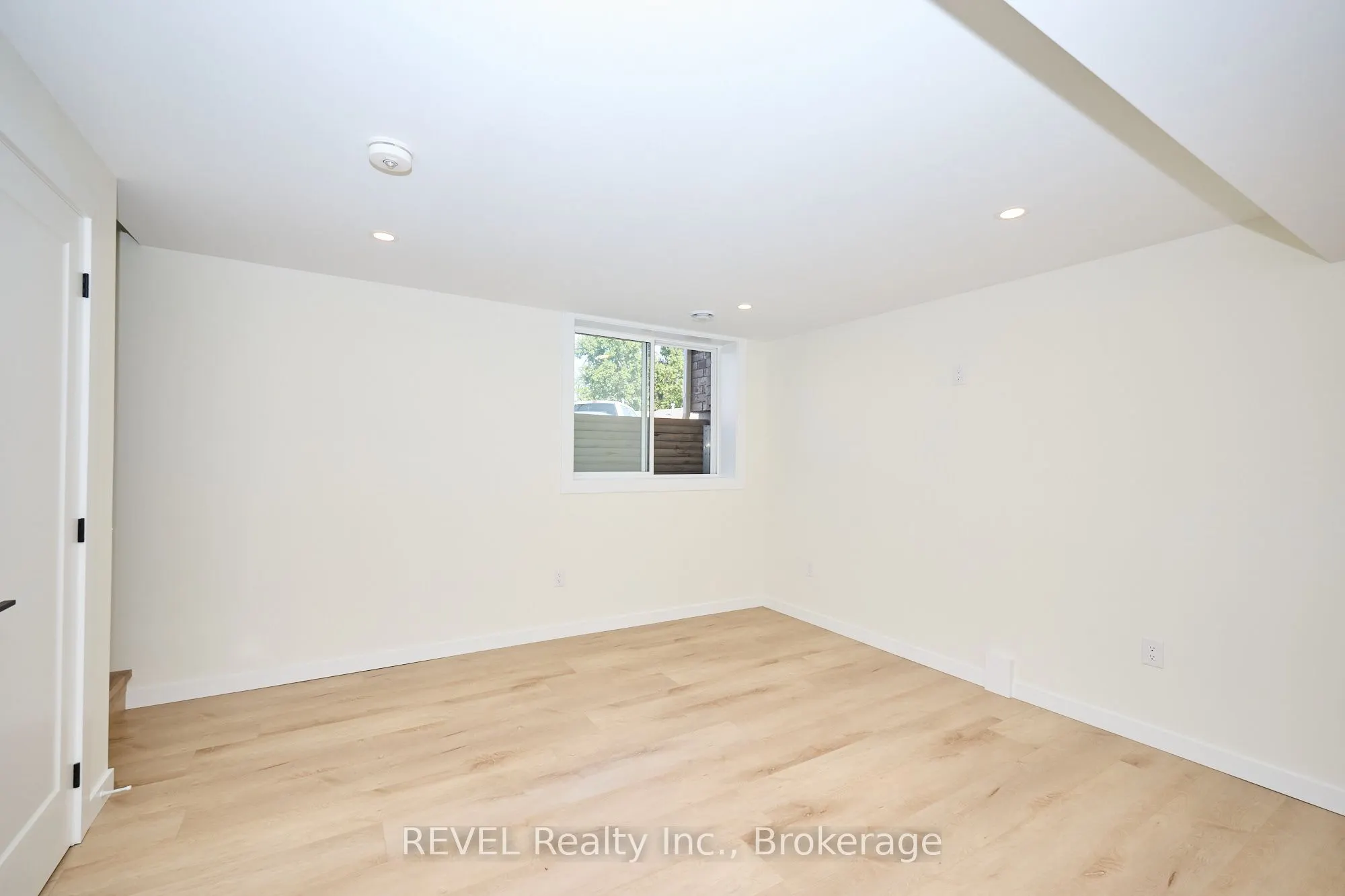 4652 Belfast Avenue, #Lower Unit