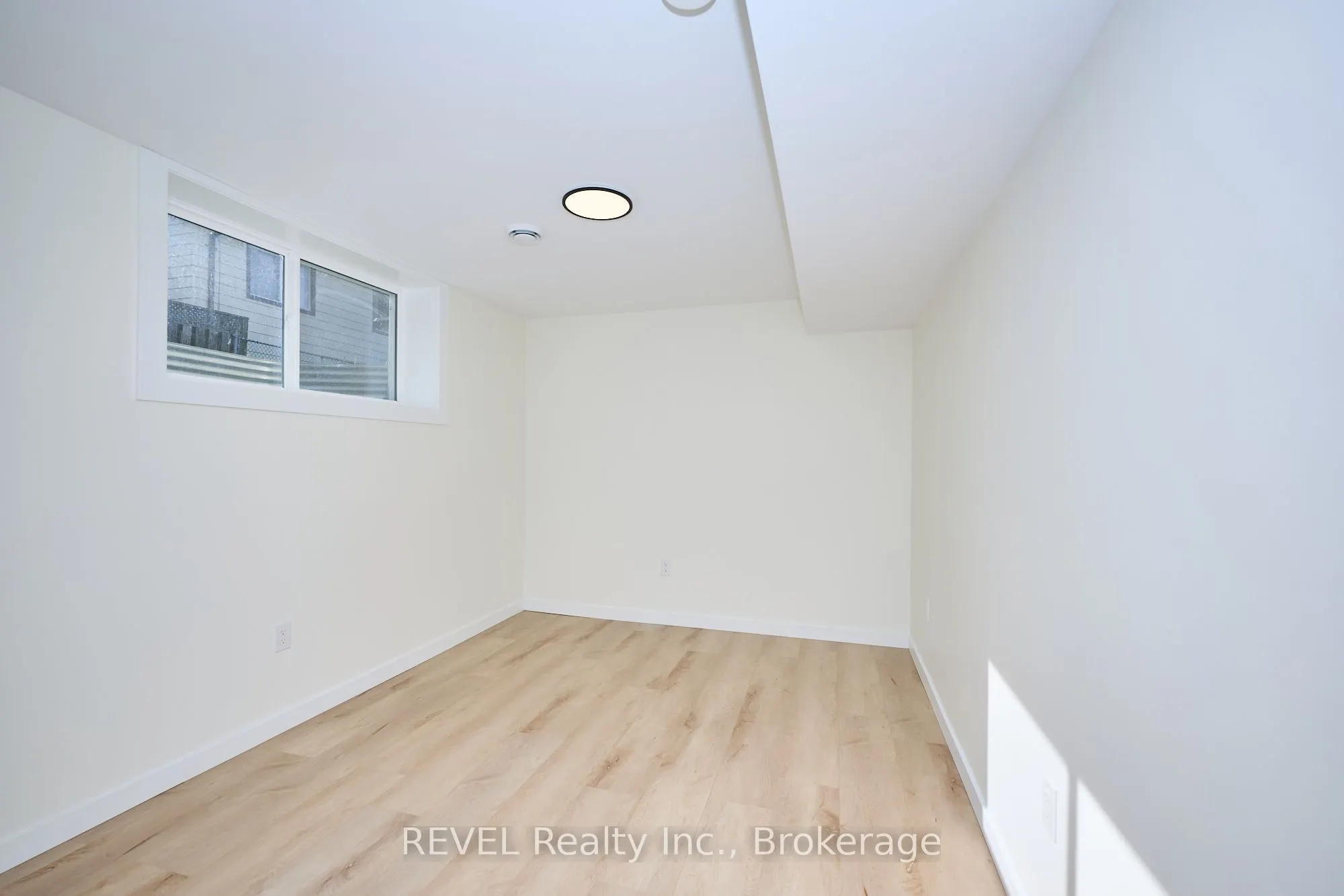 4652 Belfast Avenue, #Lower Unit
