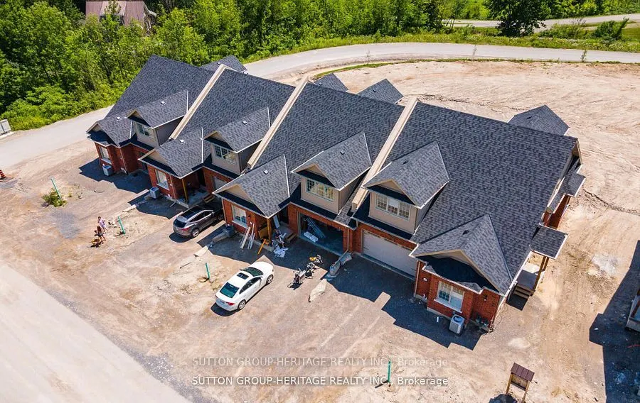 70 Percy Street, #26