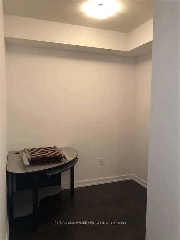 125 Shoreview Place, #219