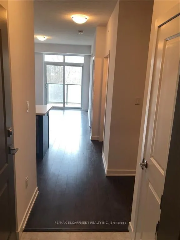 125 Shoreview Place, #219