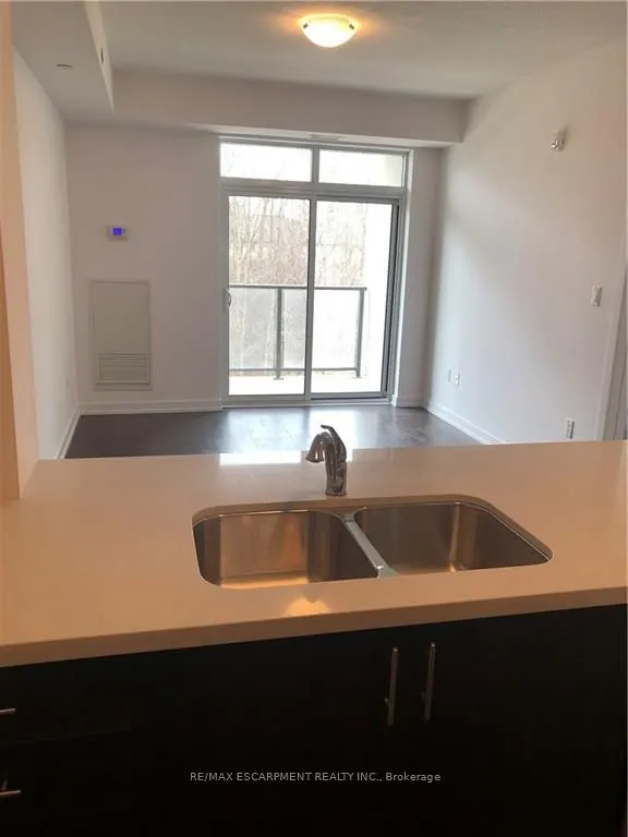 125 Shoreview Place, #219