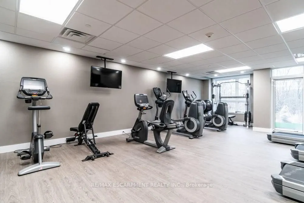 125 Shoreview Place, #219