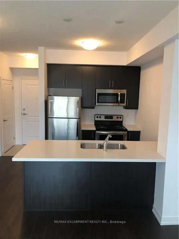 125 Shoreview Place, #219