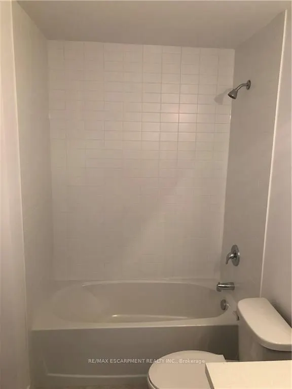 125 Shoreview Place, #219