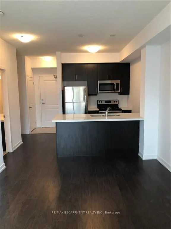 125 Shoreview Place, #219