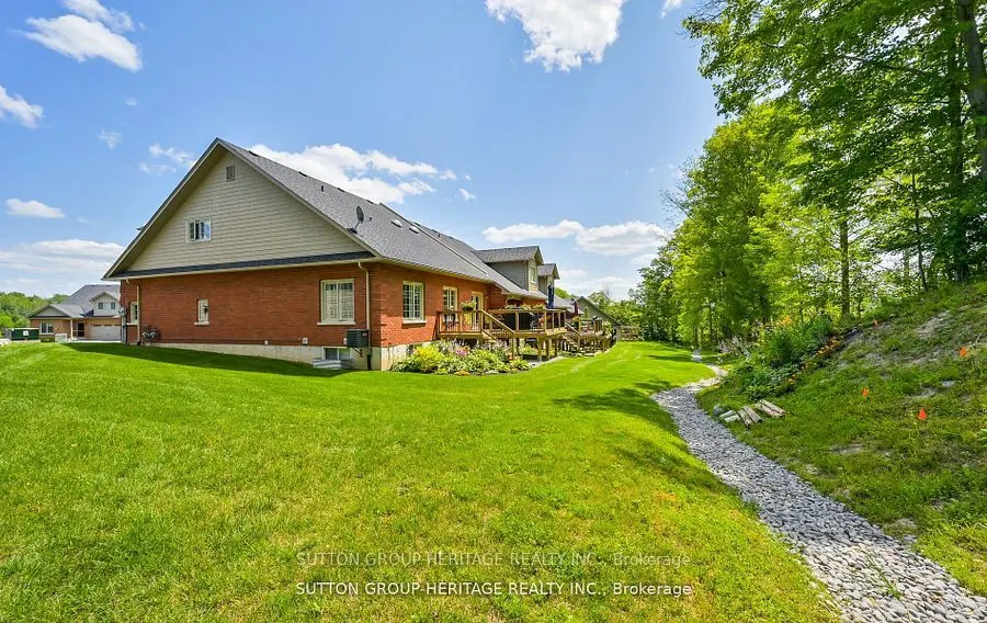 70 Percy Street, #27