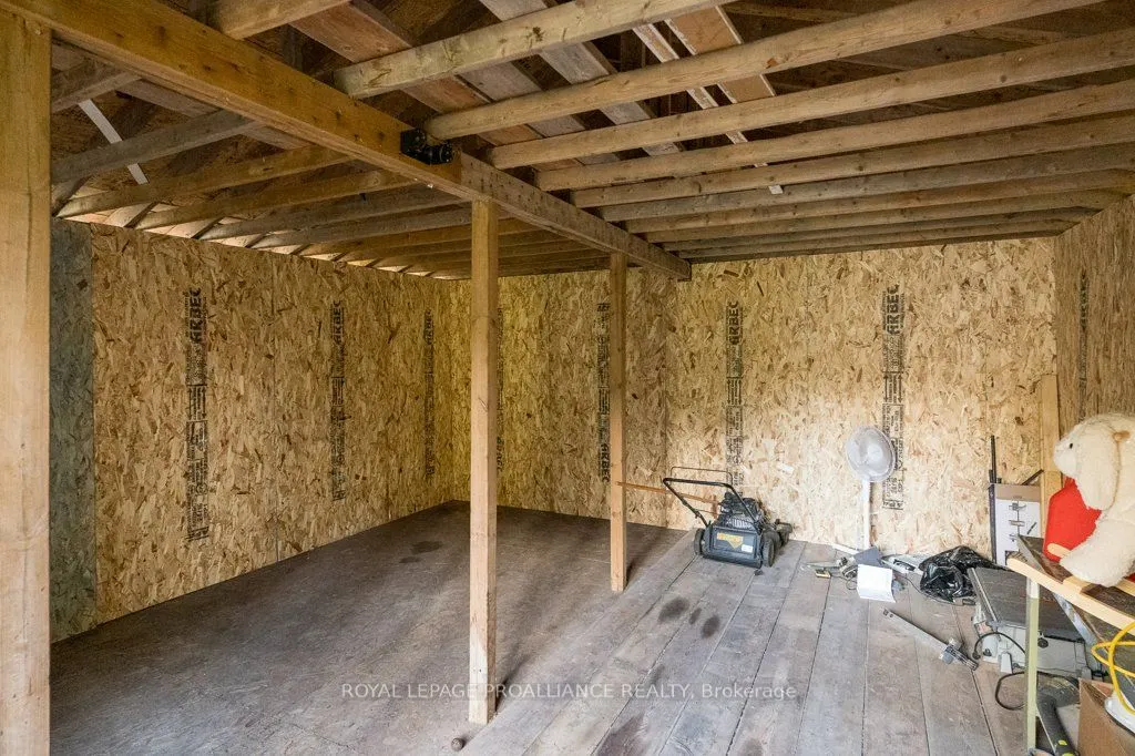 21901 Loyalist Parkway