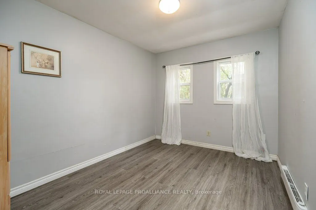 21901 Loyalist Parkway