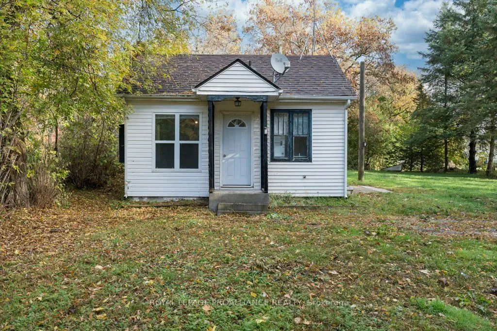 21901 Loyalist Parkway