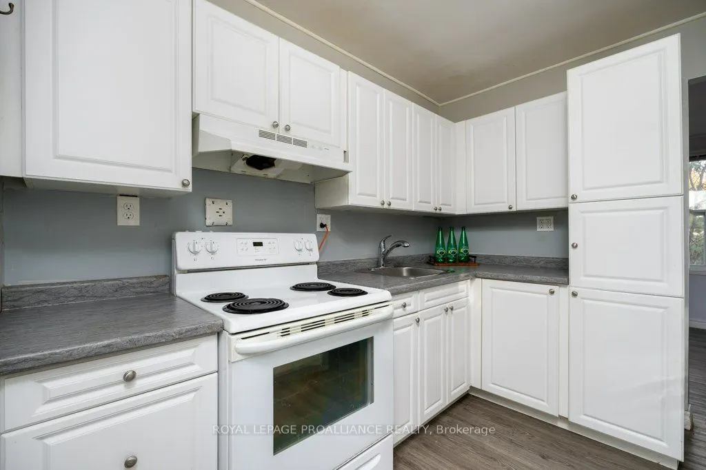 21901 Loyalist Parkway