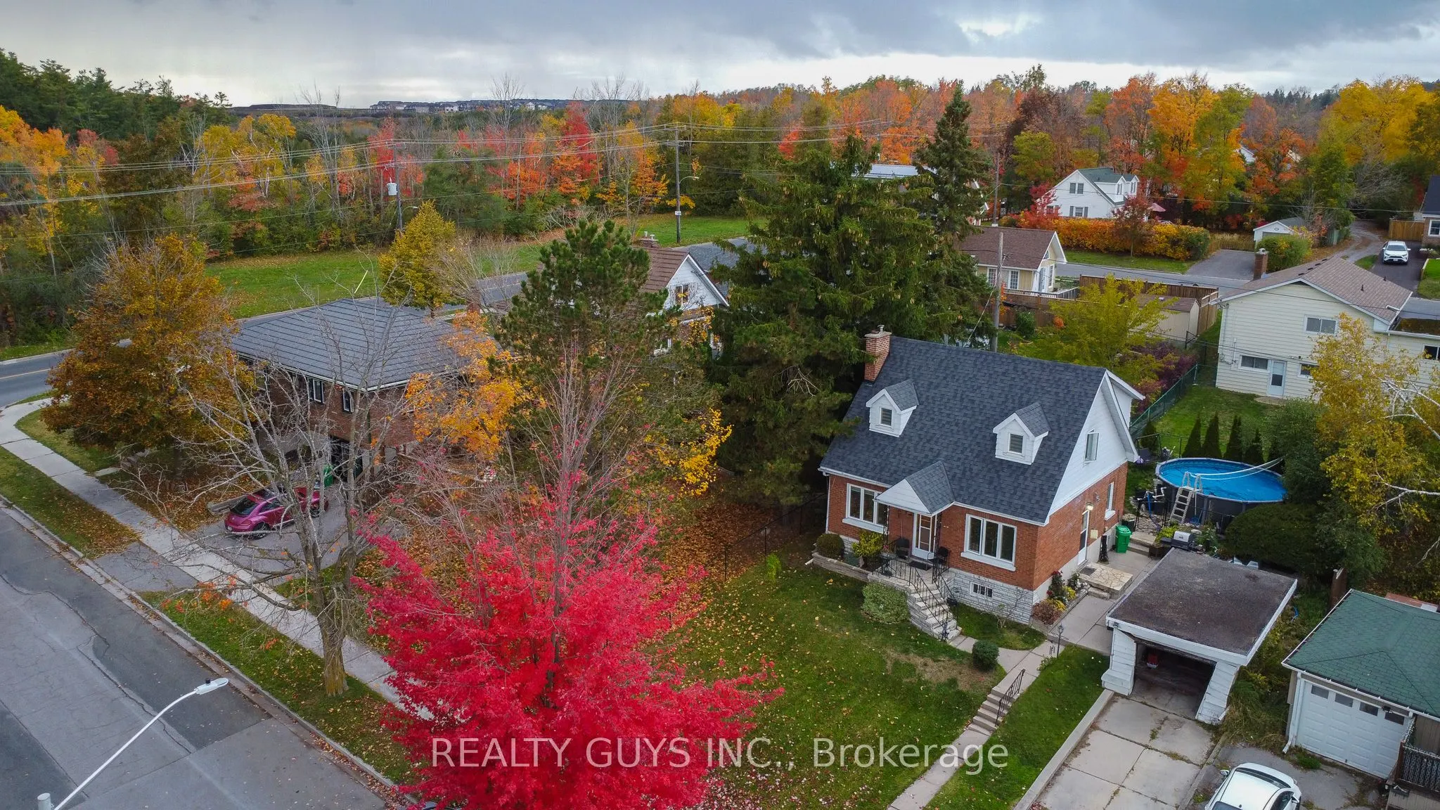 502 Wellington Street