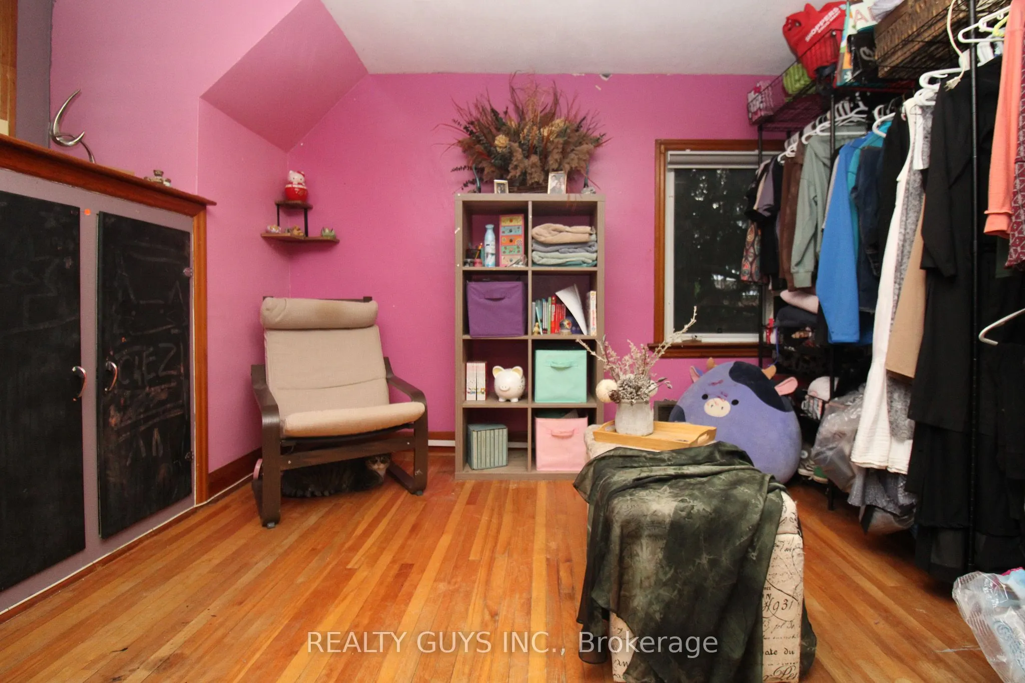 502 Wellington Street