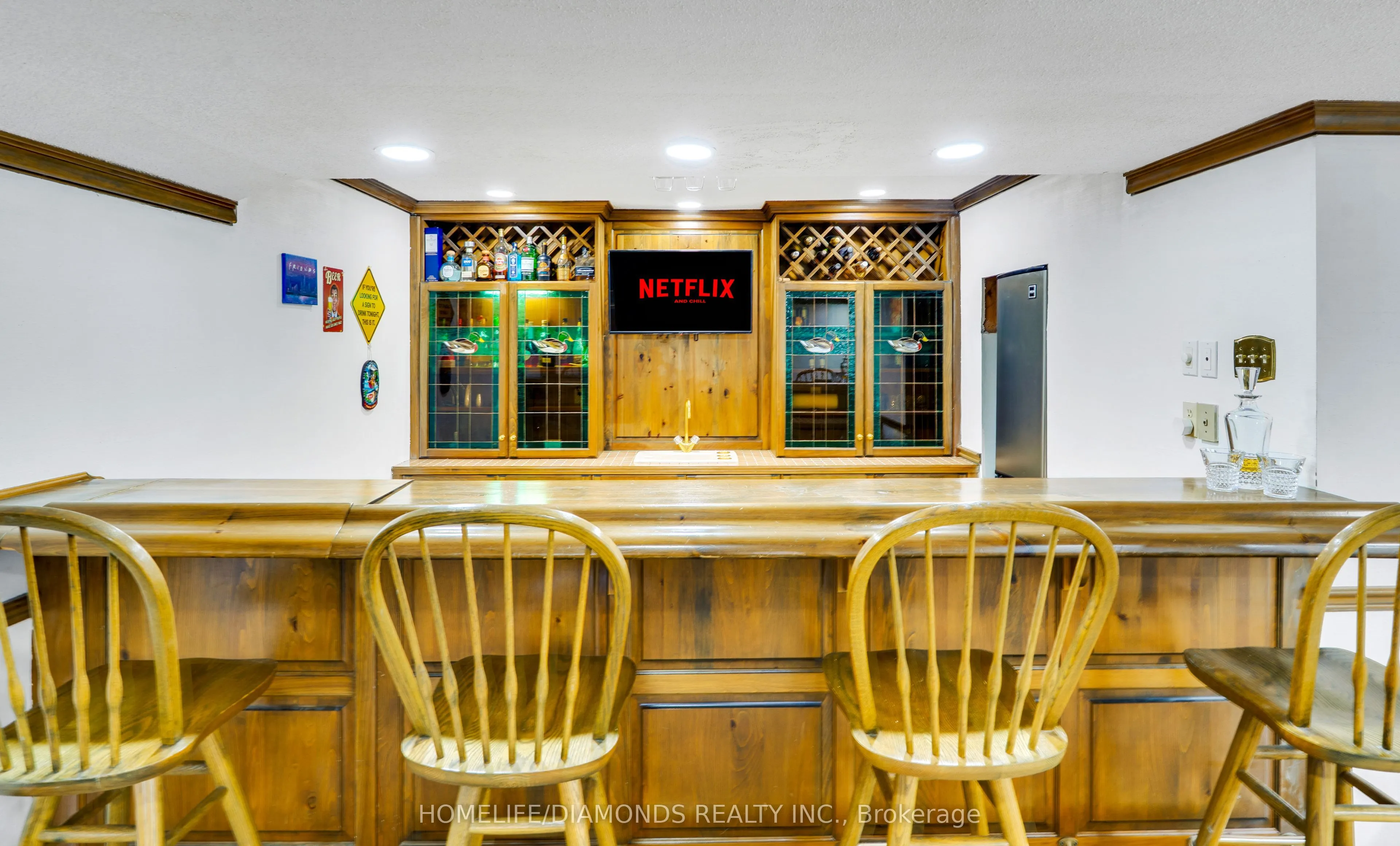 47 RIDGE POINT Drive