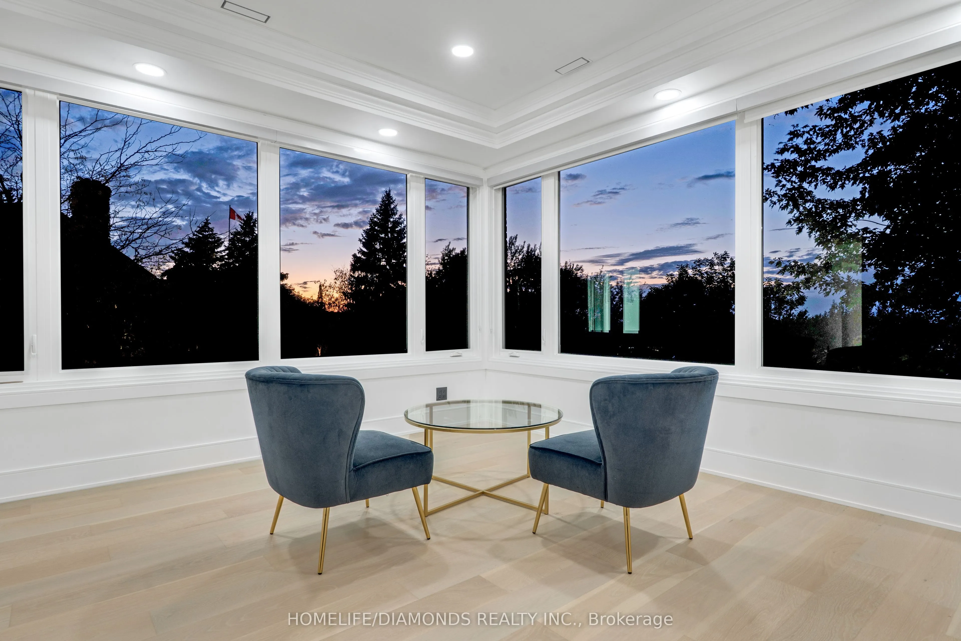 47 RIDGE POINT Drive