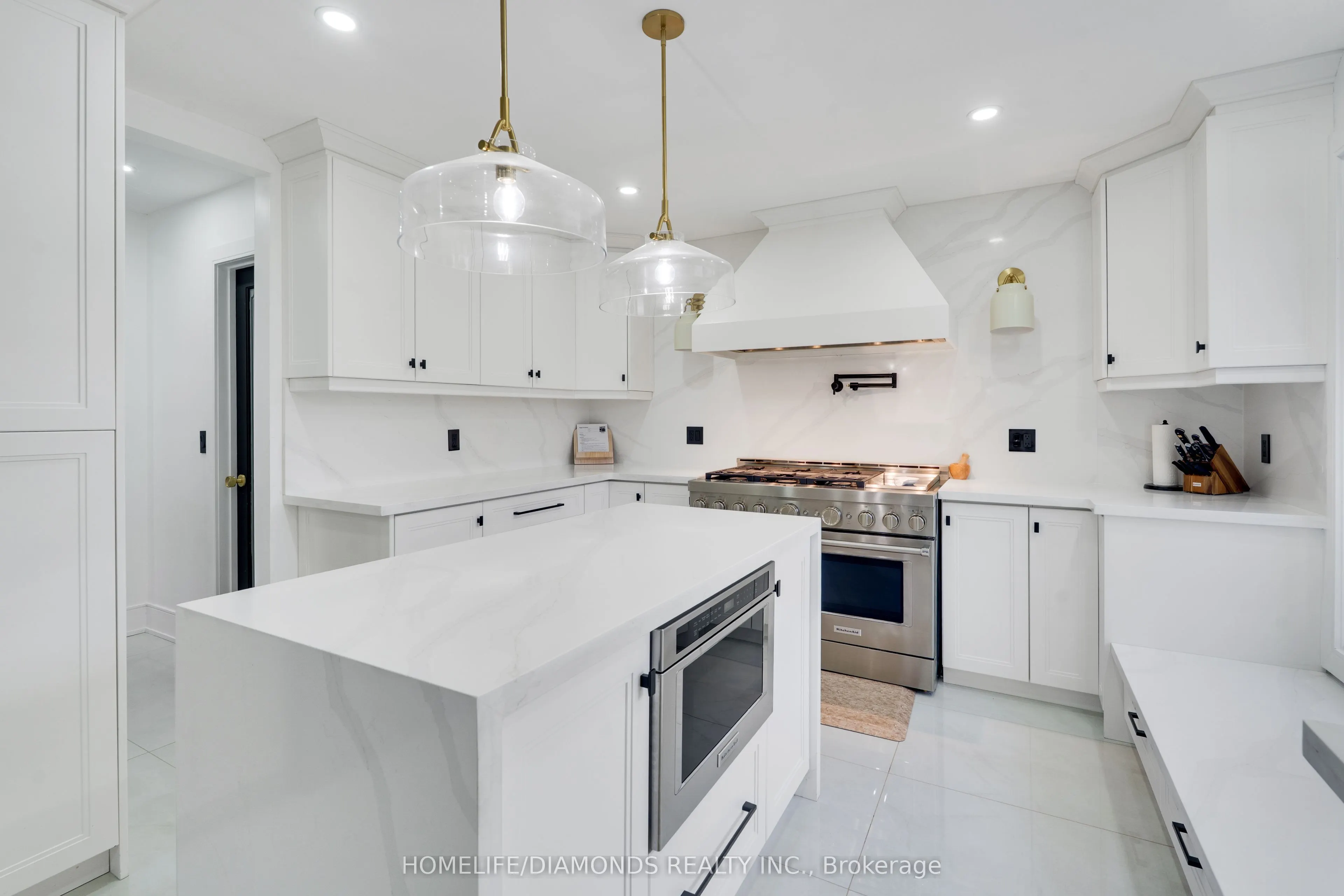 47 RIDGE POINT Drive