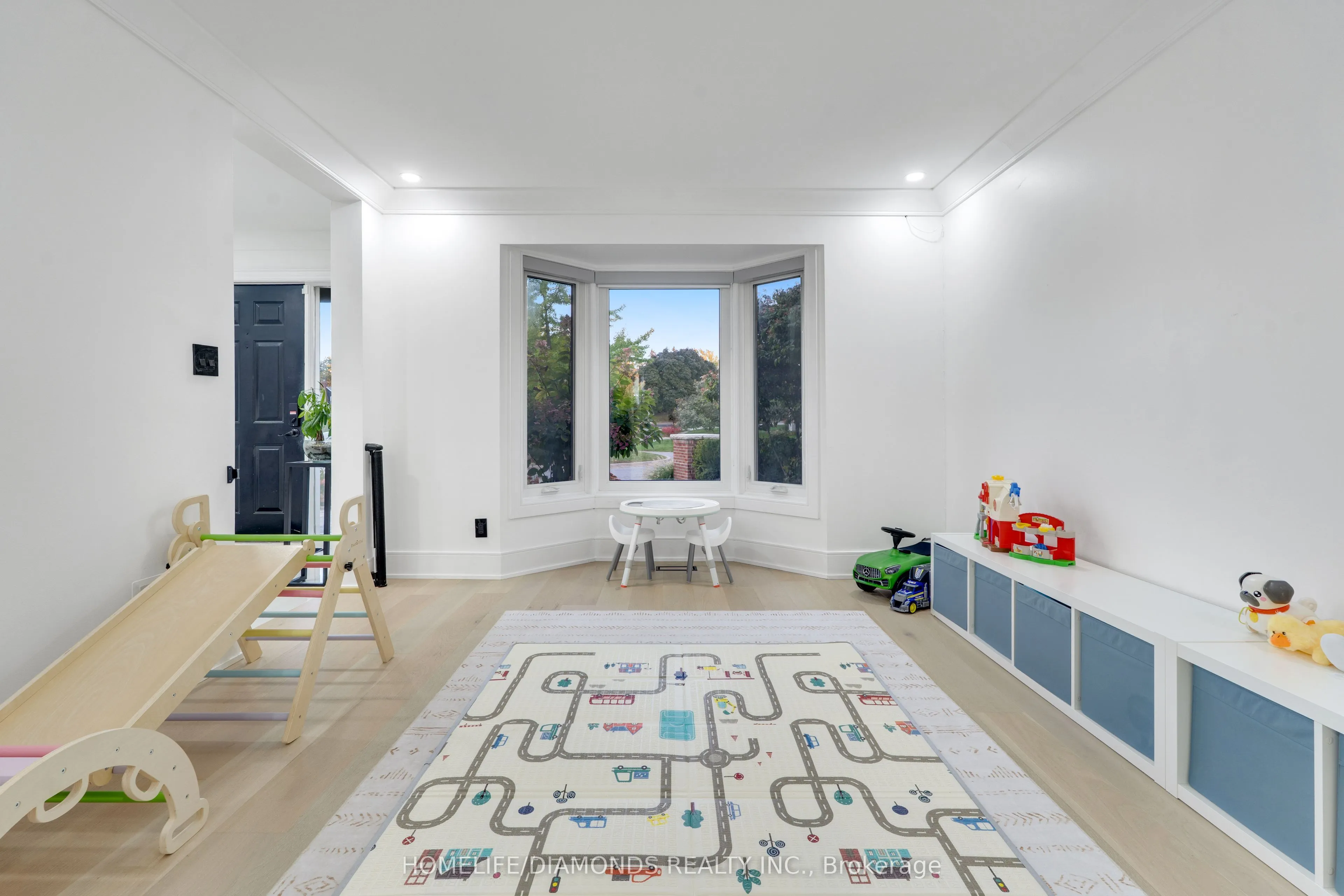 47 RIDGE POINT Drive