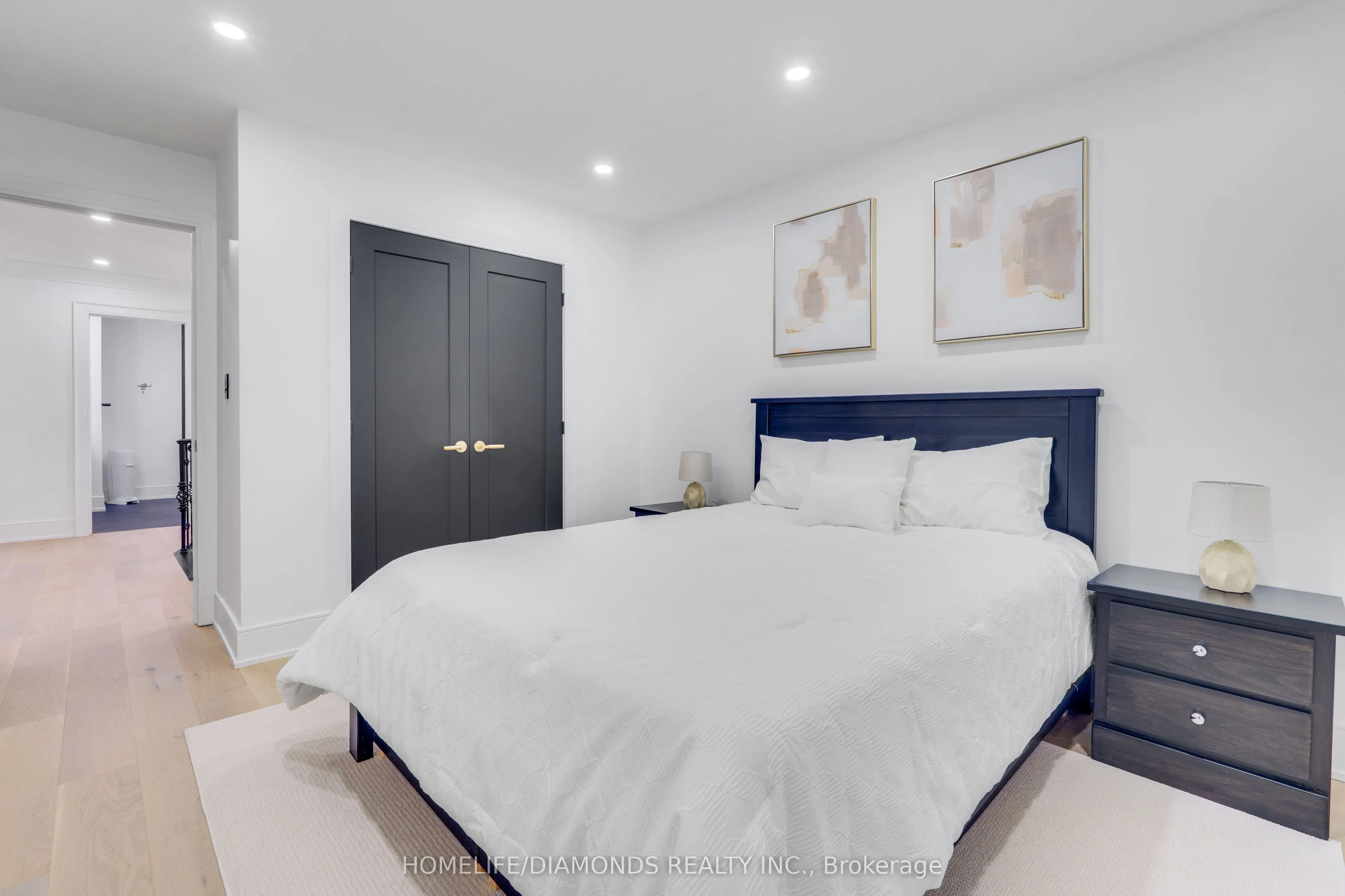 47 RIDGE POINT Drive