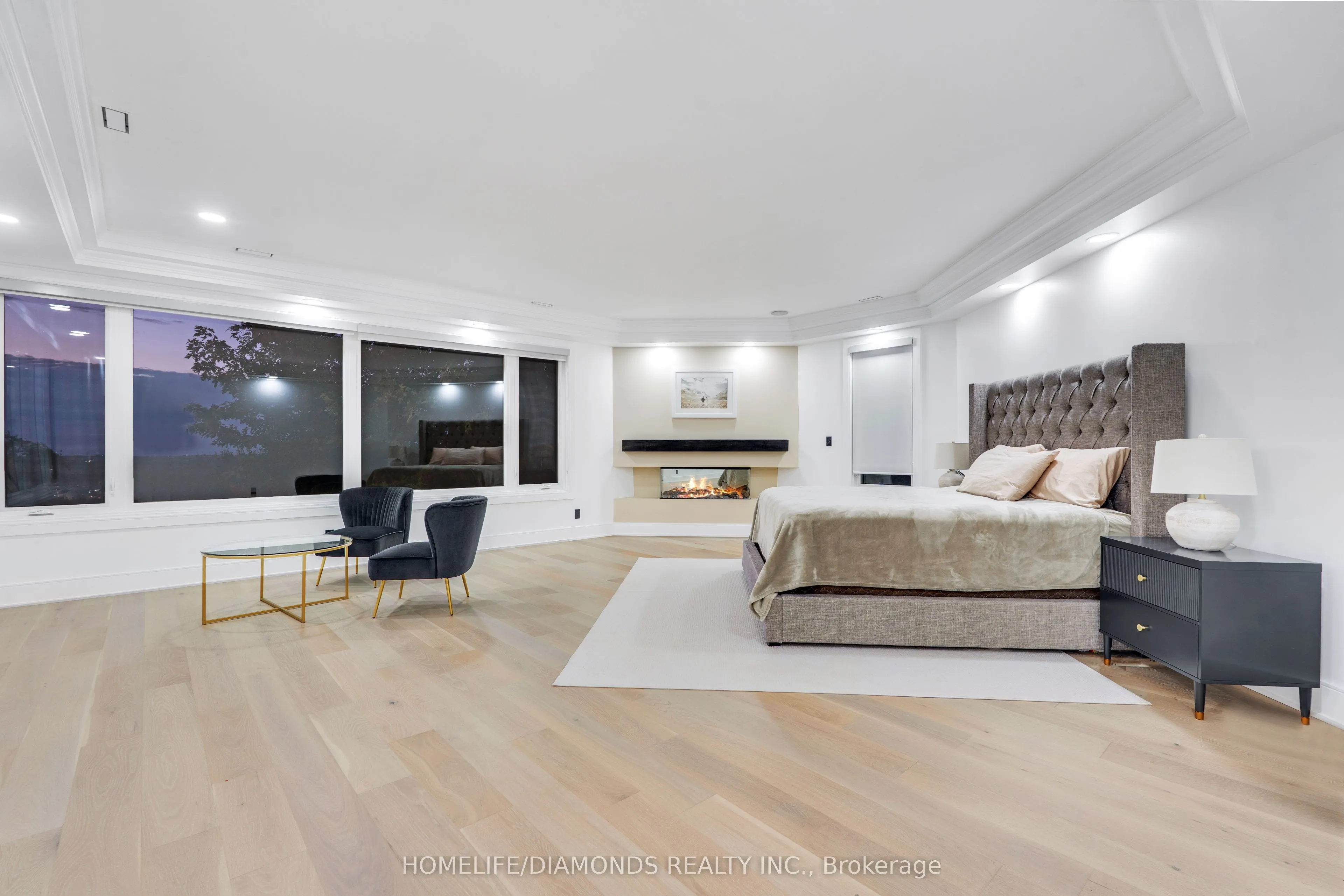 47 RIDGE POINT Drive