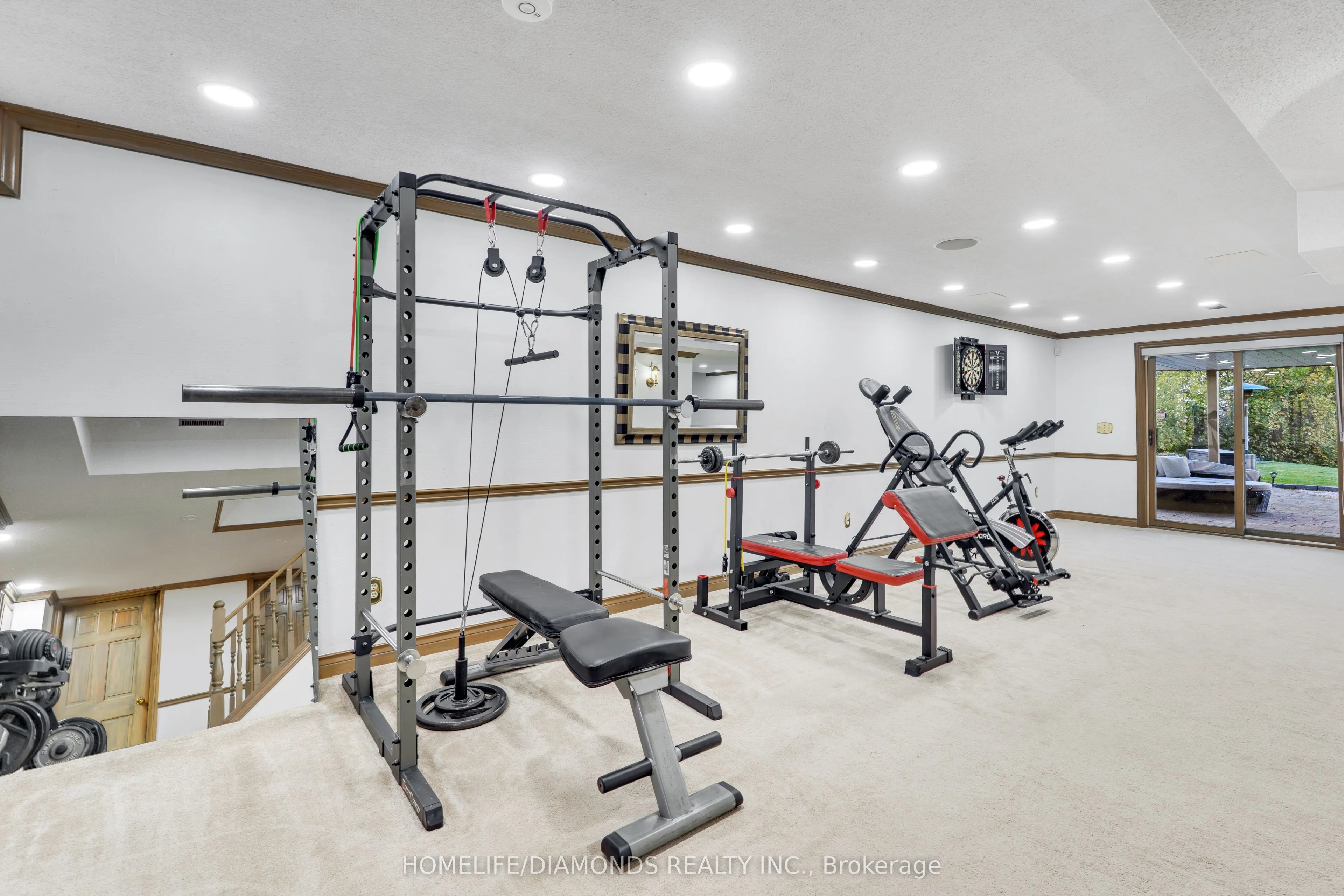 47 RIDGE POINT Drive