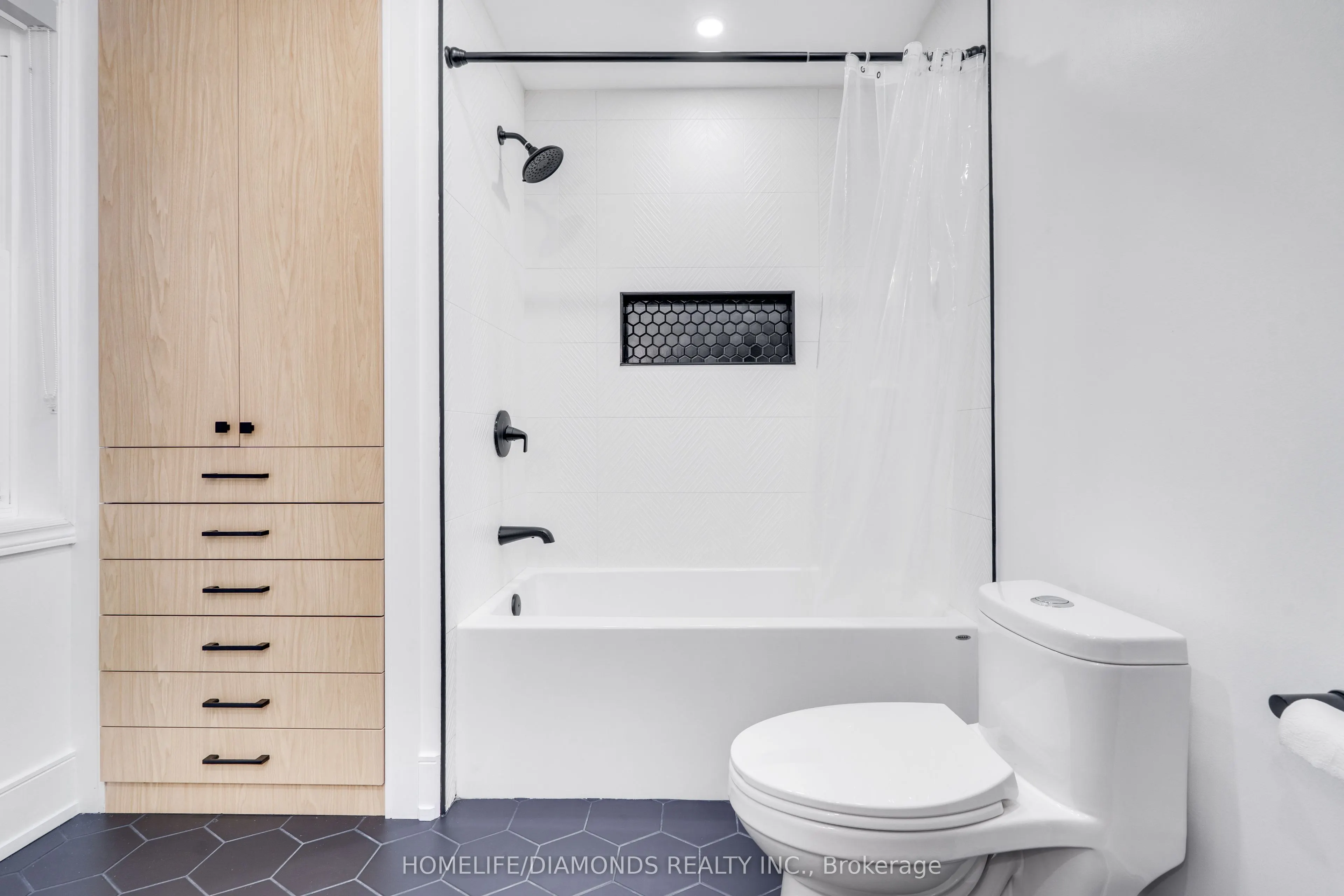 47 RIDGE POINT Drive