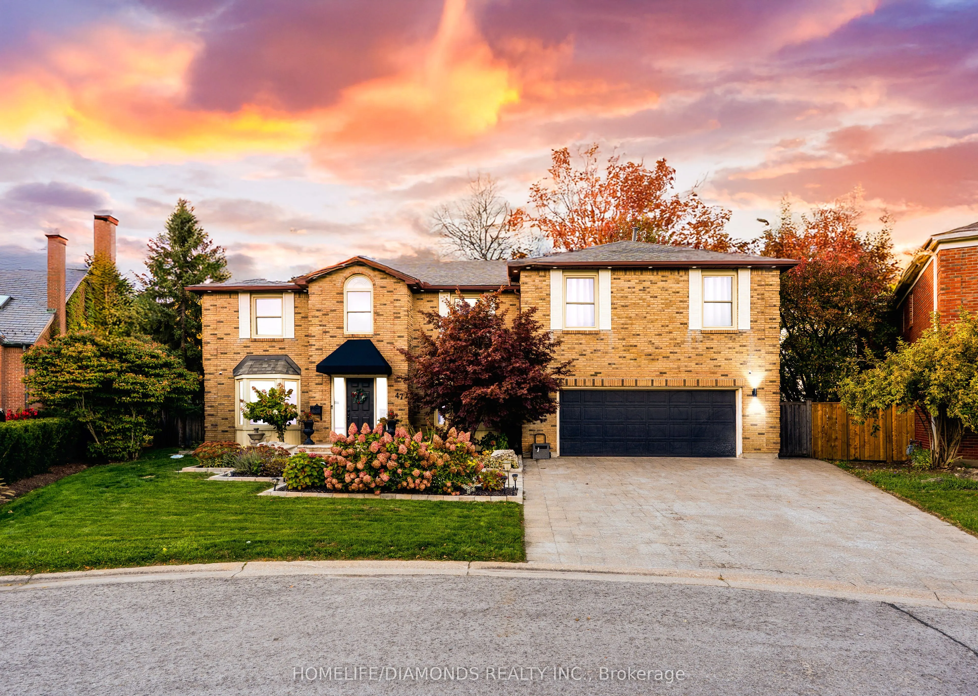 47 RIDGE POINT Drive