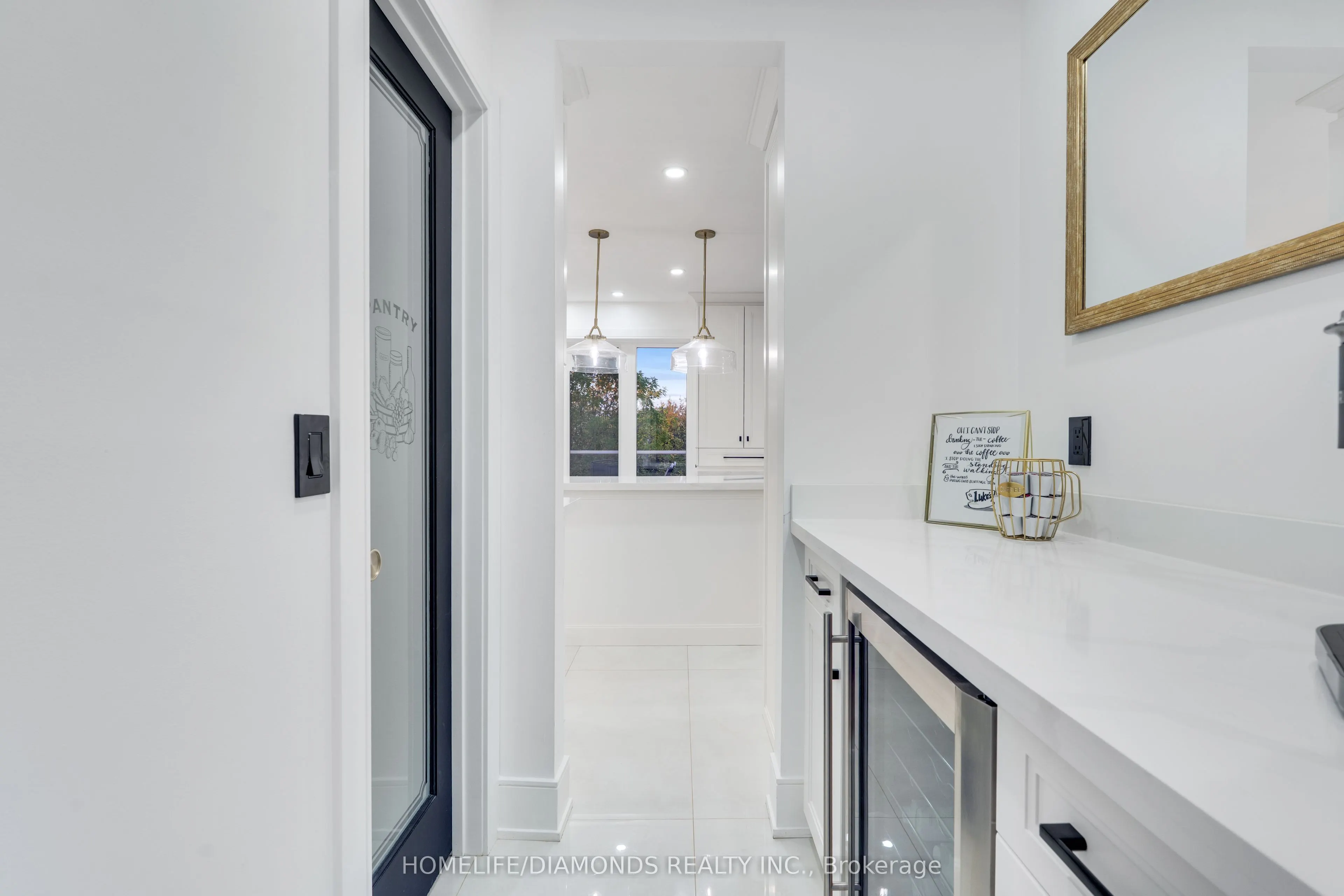 47 RIDGE POINT Drive