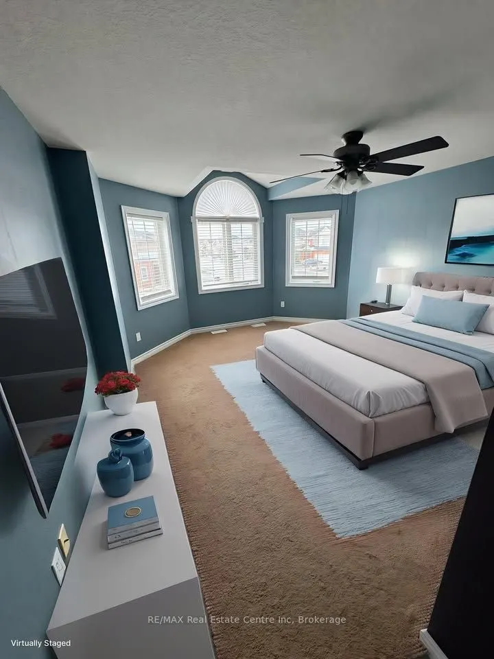 76 Clough Crescent, #UPPER