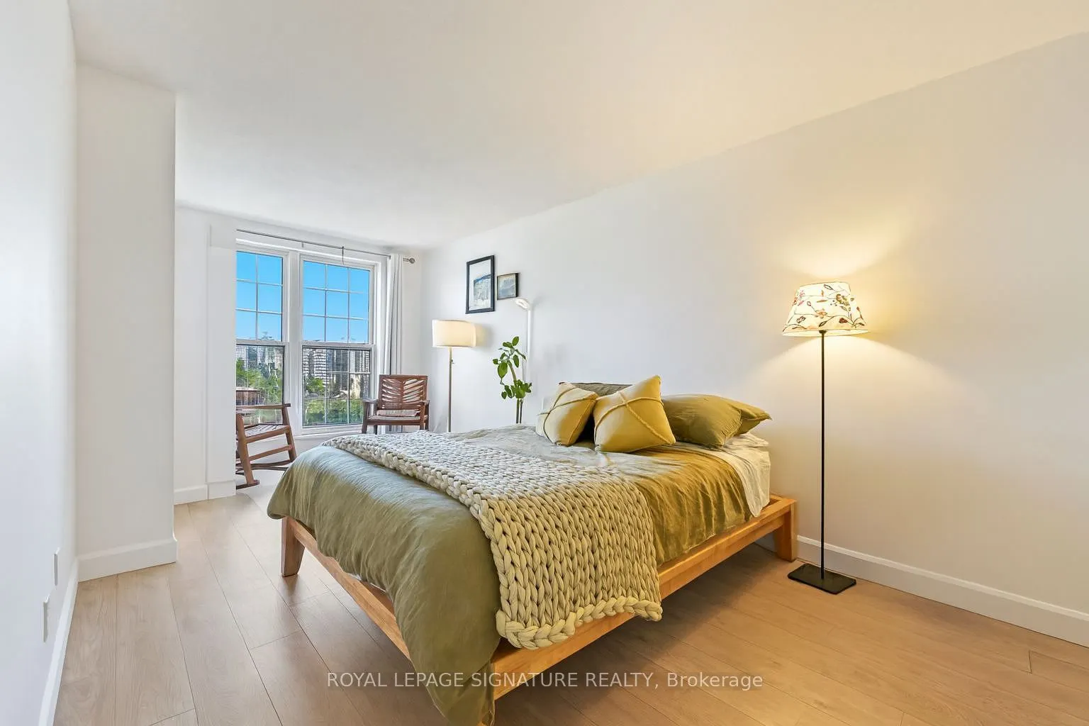 135 James Street S, #1105