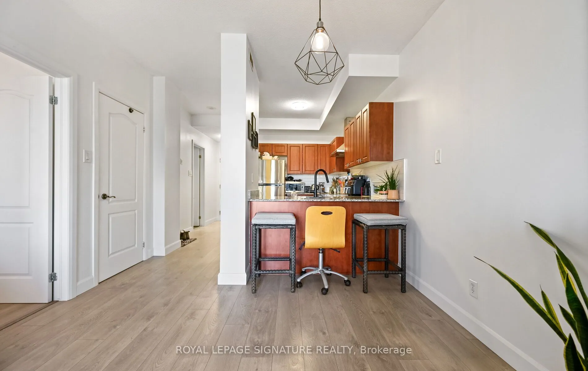 135 James Street S, #1105