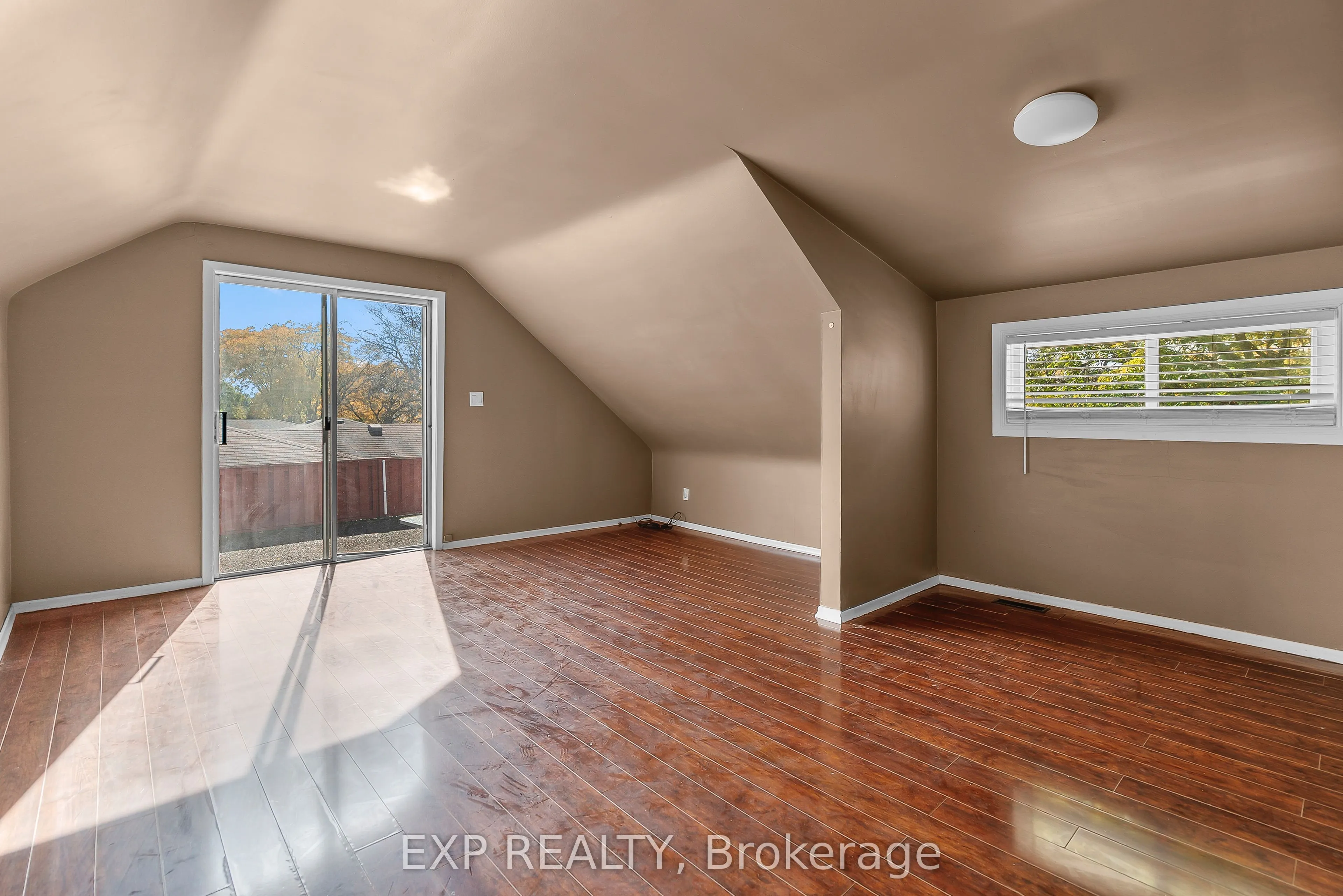 4160 Dorchester Road