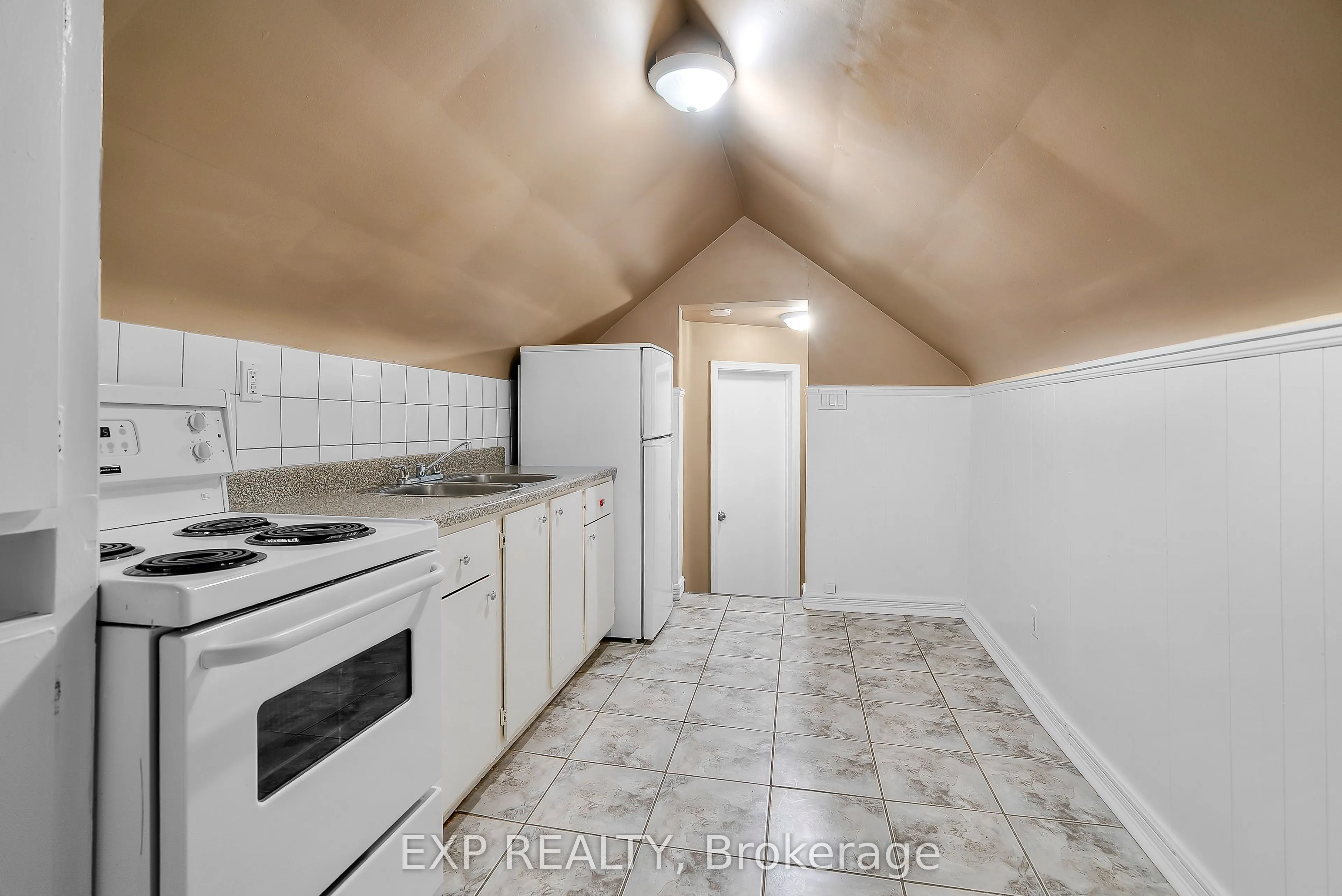 4160 Dorchester Road