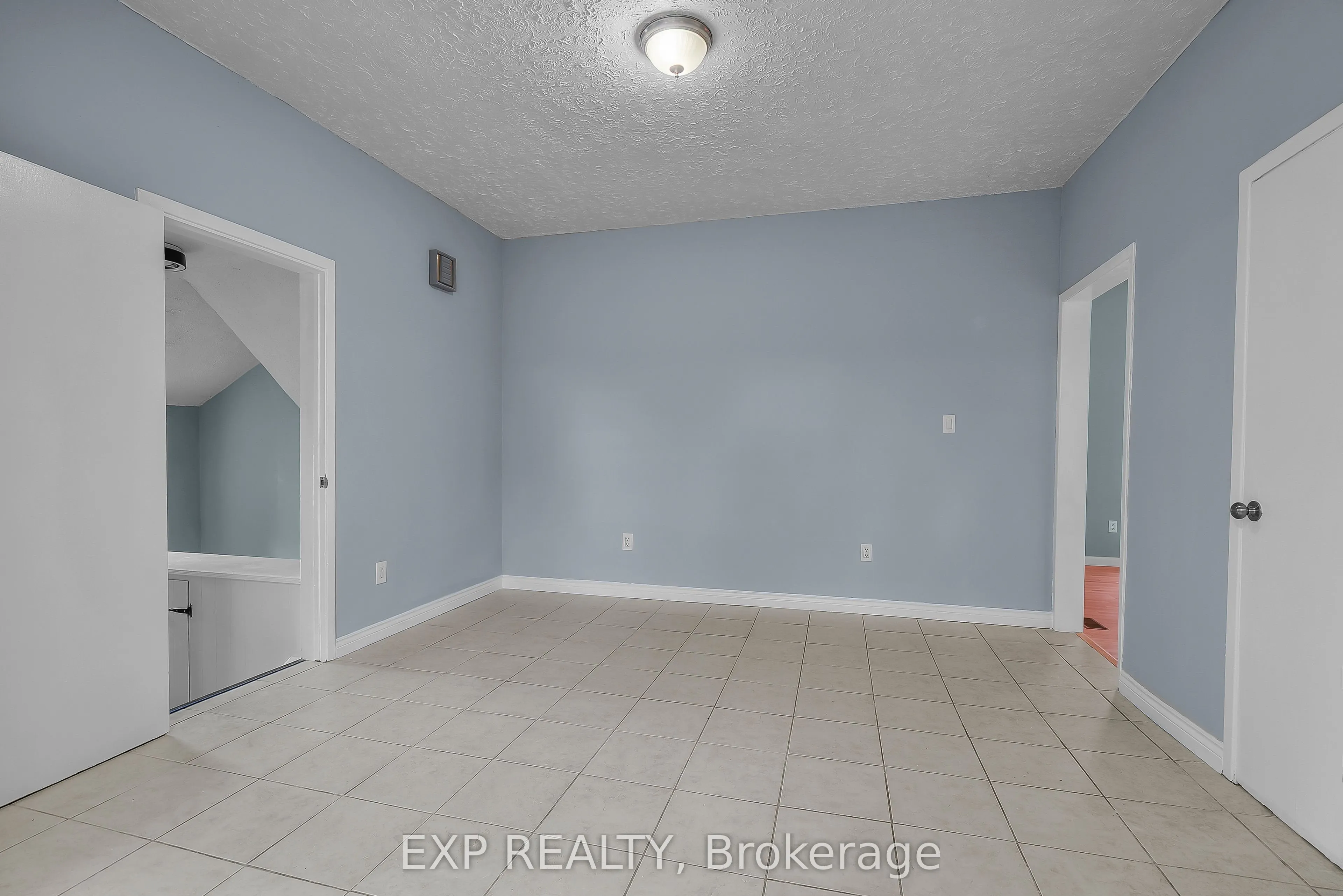 4160 Dorchester Road