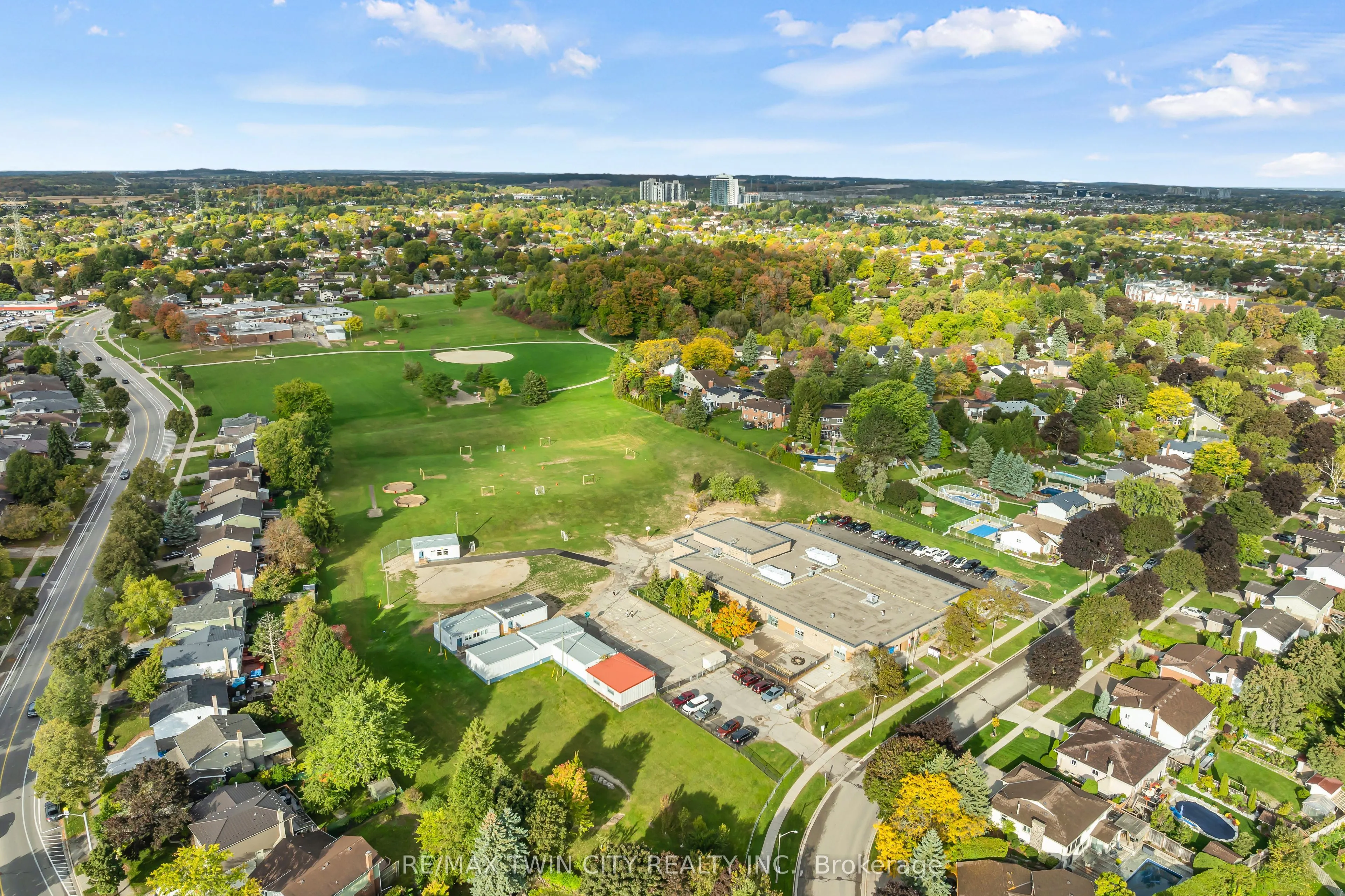 88 Glen Lake Crescent