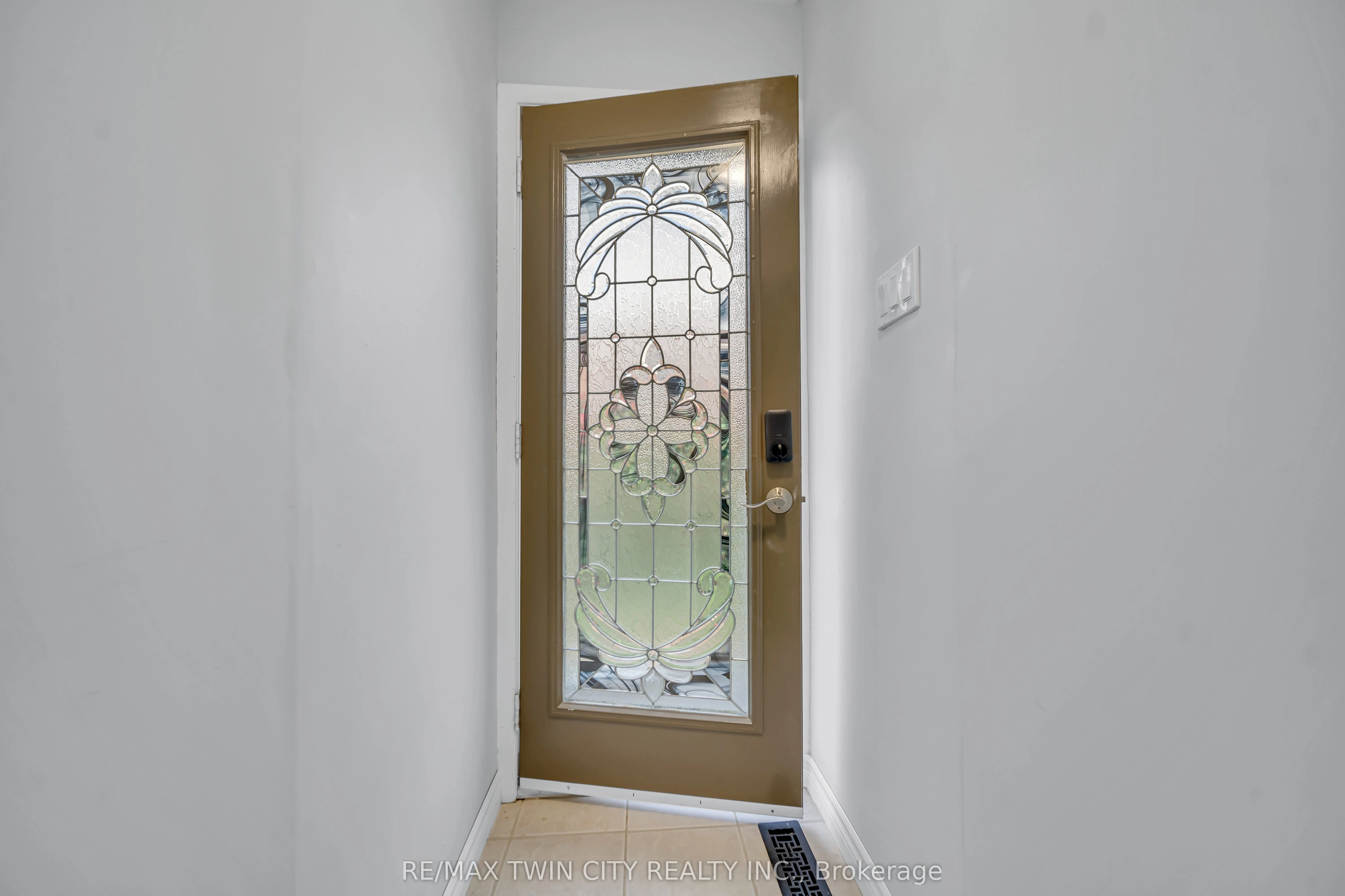 88 Glen Lake Crescent