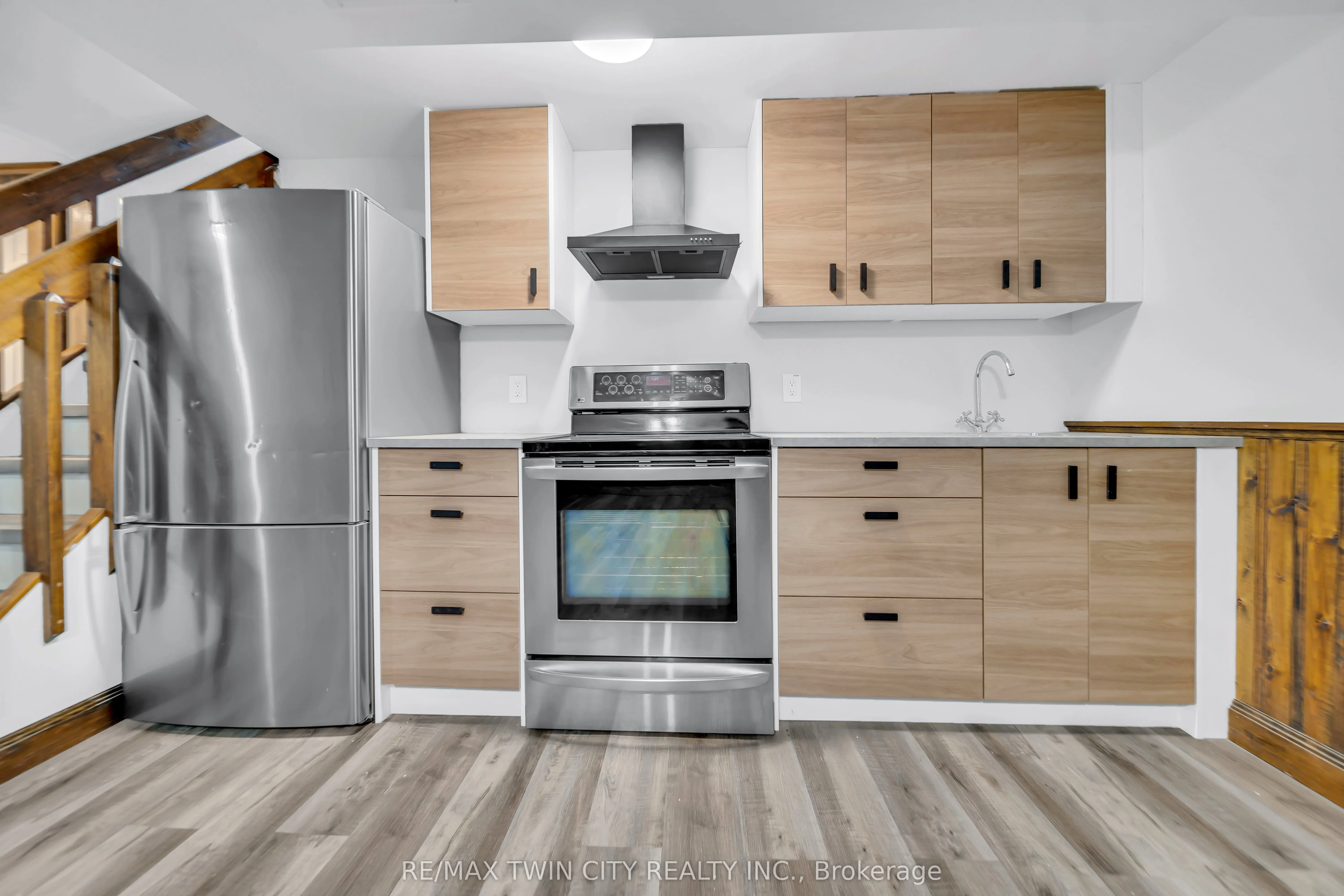 88 Glen Lake Crescent