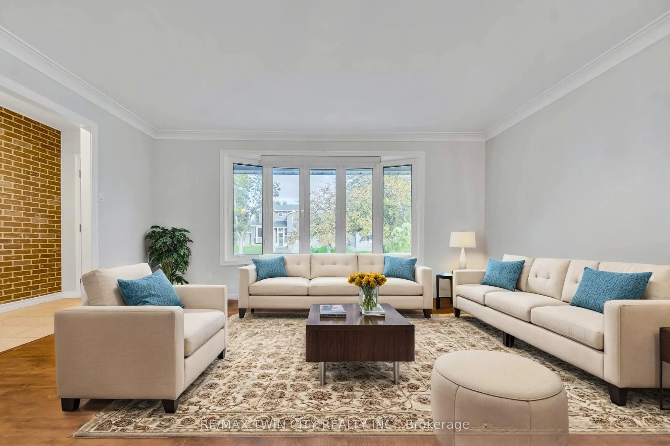 88 Glen Lake Crescent