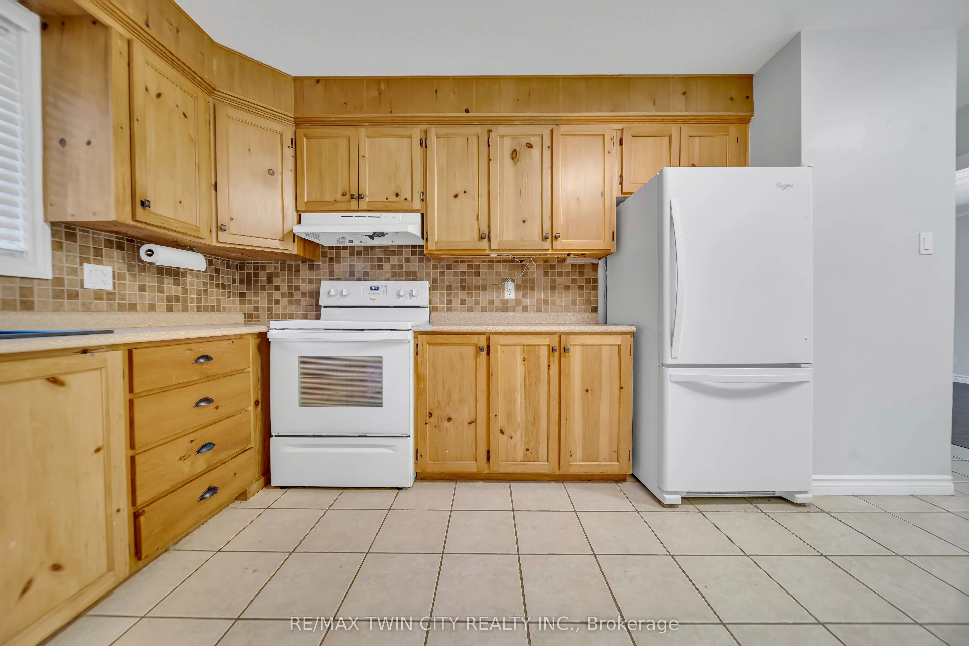 88 Glen Lake Crescent